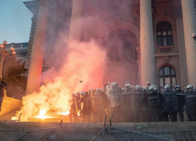 تاکید معترضان صربستان بر استعفای رئیس جمهور